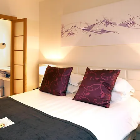 Western Le Rhénan&restaurant Chez Claude 4*