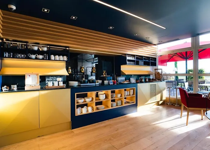 Hotel Western Le Rhenan & Restaurant Chez Claude