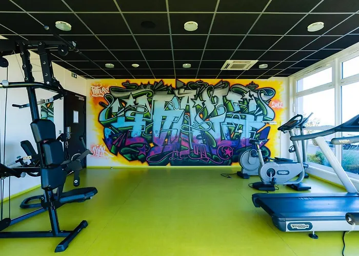 Western Le Rhenan & Restaurant Chez Claude Hotel