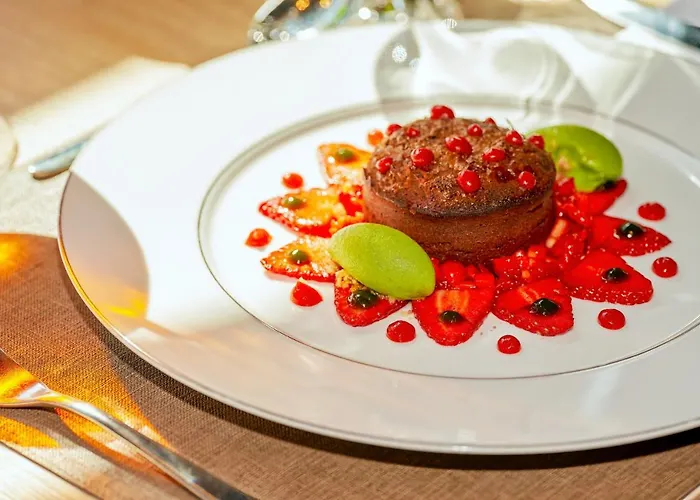 Western Le Rhenan & Restaurant Chez Claude Hotel