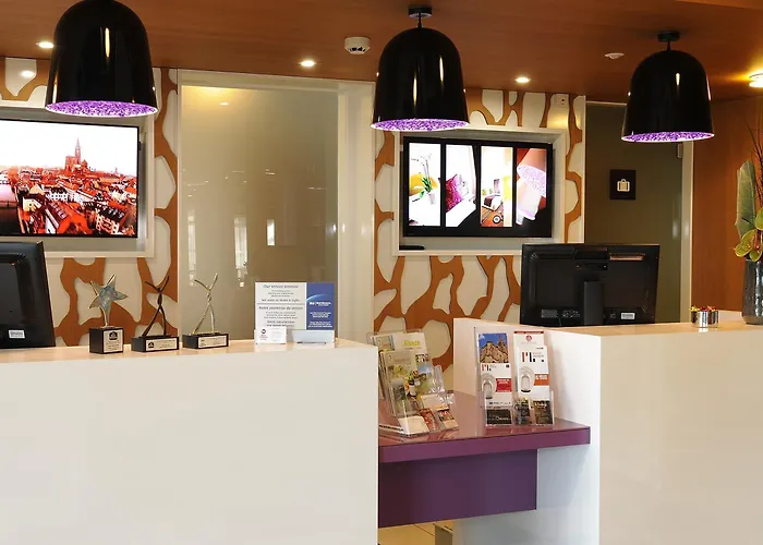 Western Le Rhenan & Restaurant Chez Claude ホテル