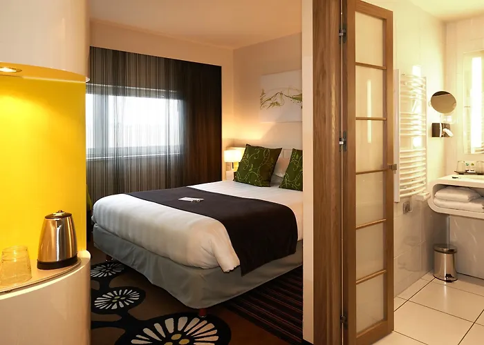 Western Le Rhenan & Restaurant Chez Claude 4*