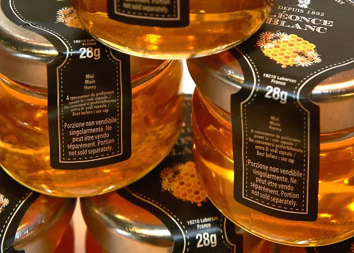 Western Le Rhenan & Restaurant Chez Claude ホテル 4*