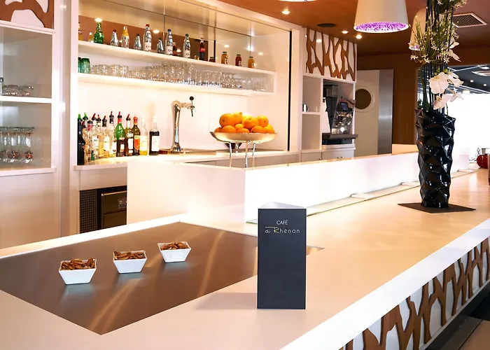 Western Le Rhenan & Restaurant Chez Claude 4*