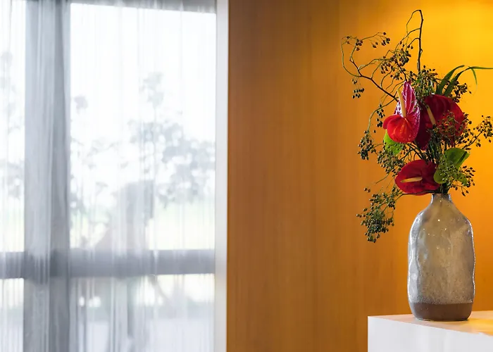 Hotel Western Le Rhenan & Restaurant Chez Claude