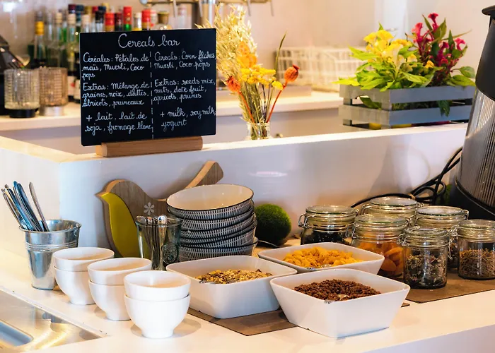 Western Le Rhenan & Restaurant Chez Claude ホテル 4*