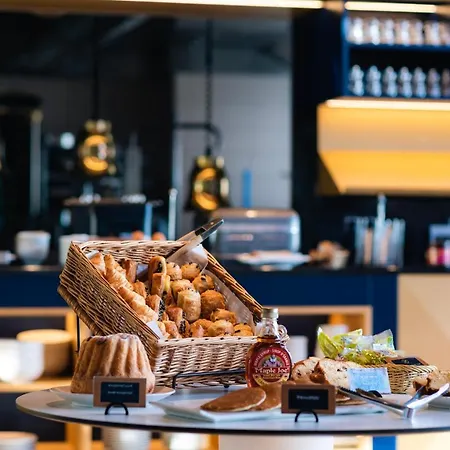 Western Le Rhenan & Restaurant Chez Claude Hotel